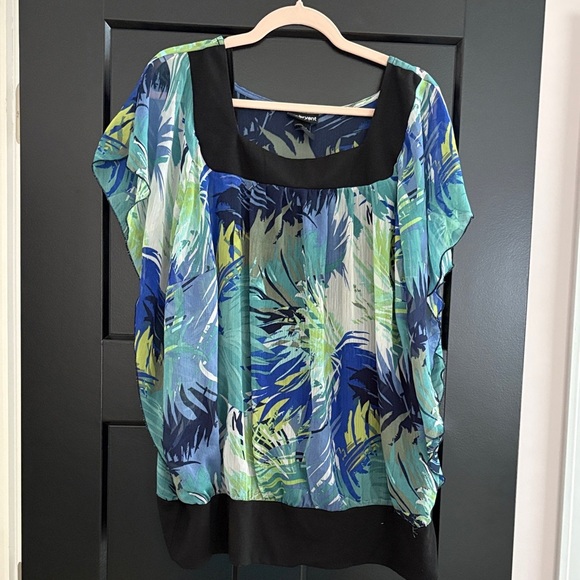 Lane Bryant Blue/Green Cap Sleeve Tropical Blouse w/Tank Top. Size 18/20 - Picture 1 of 9